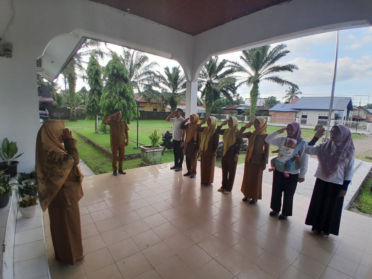 Apel Pagi Pegawai Kantor Kecamatan Basa Ampek Balai Tapan 05 Mei 2025