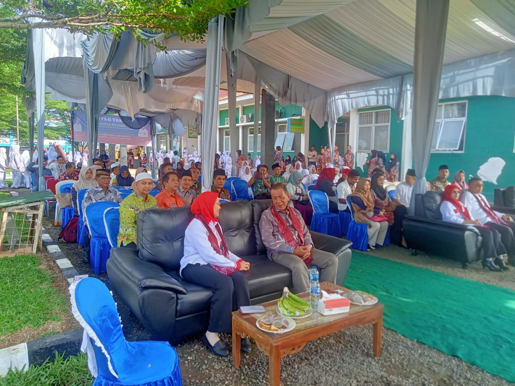 Camat Basa Ampek Balai Tapan Menghadiri Acara Re Akreditasi RSUD Tapan