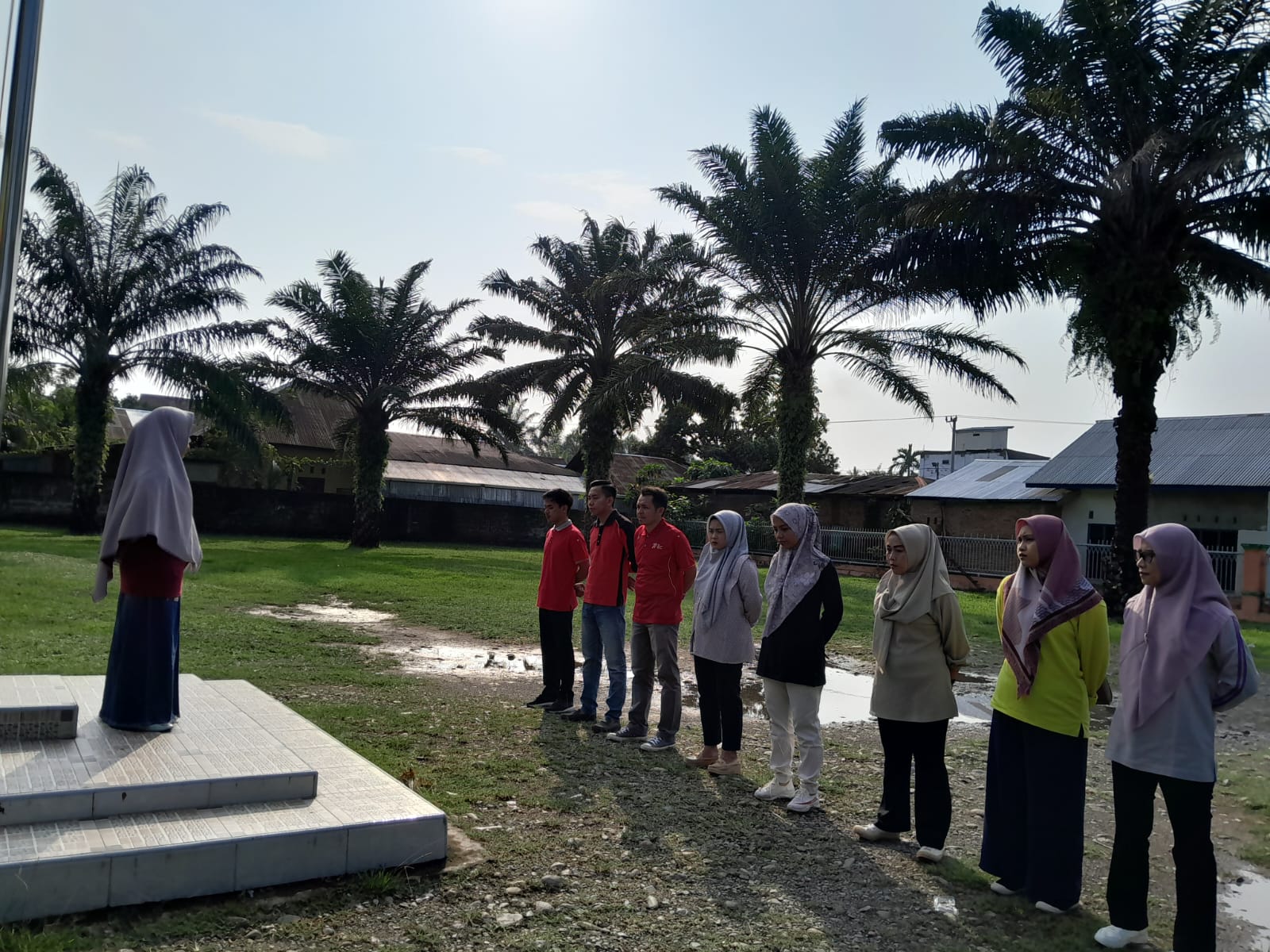 Apel Pagi di hari Jumat 03 November 2023 Pegawai Kantor Kecamatan Basa Ampek Balai Tapan