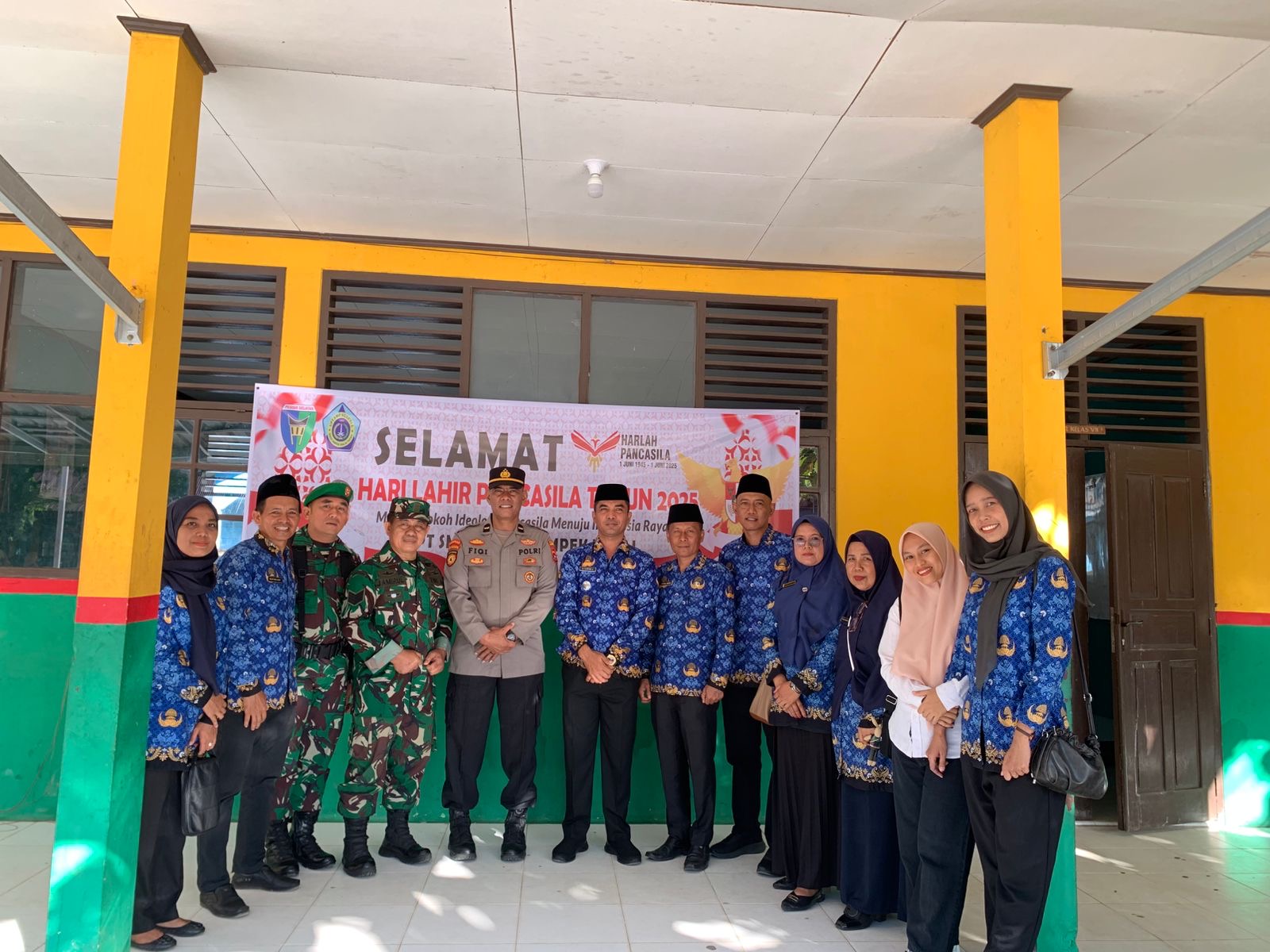 Pelaksanaan Upacara Peringatan Hari Lahir Pancasila di Kecamatan Basa Ampek Balai Tapan