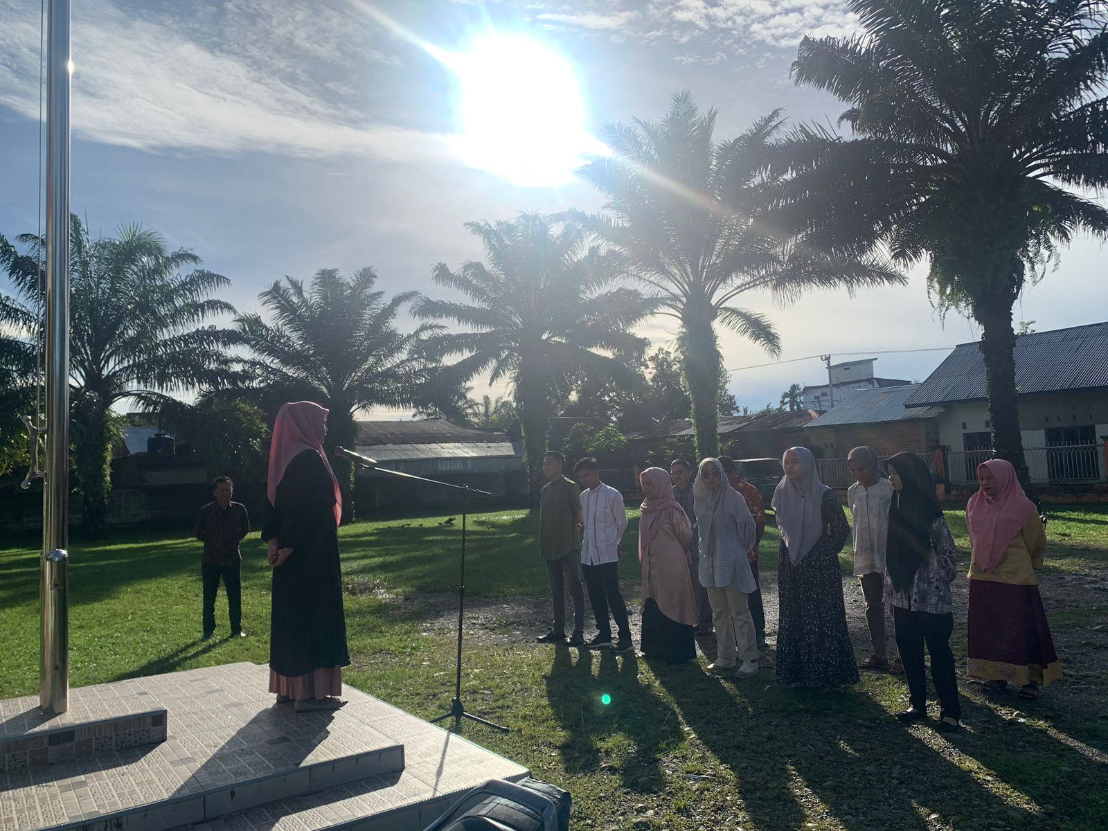 Apel Pagi di Hari Jumat 12 Januari 2024 Pegawai Kantor Kecamatan Basa Ampek Balai Tapan