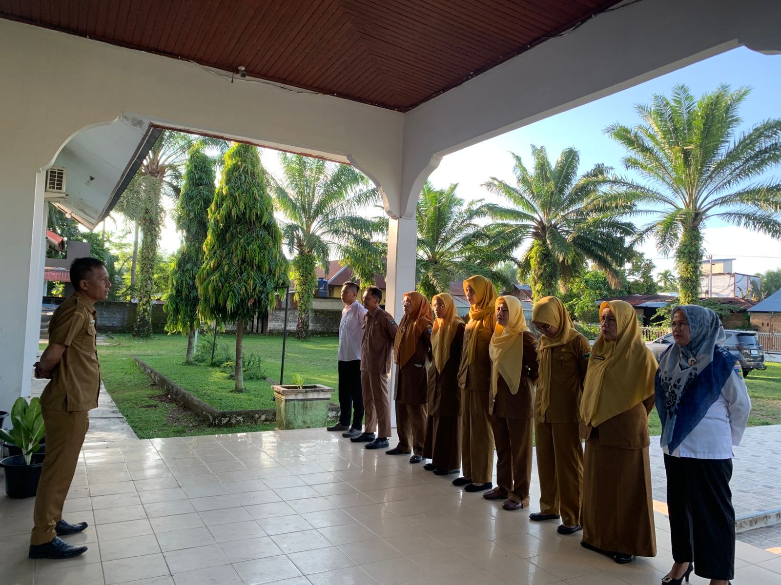 Apel Pagi Pegawai Kantor Kecamatan Basa Ampek Balai Tapan 16 Juni 2025