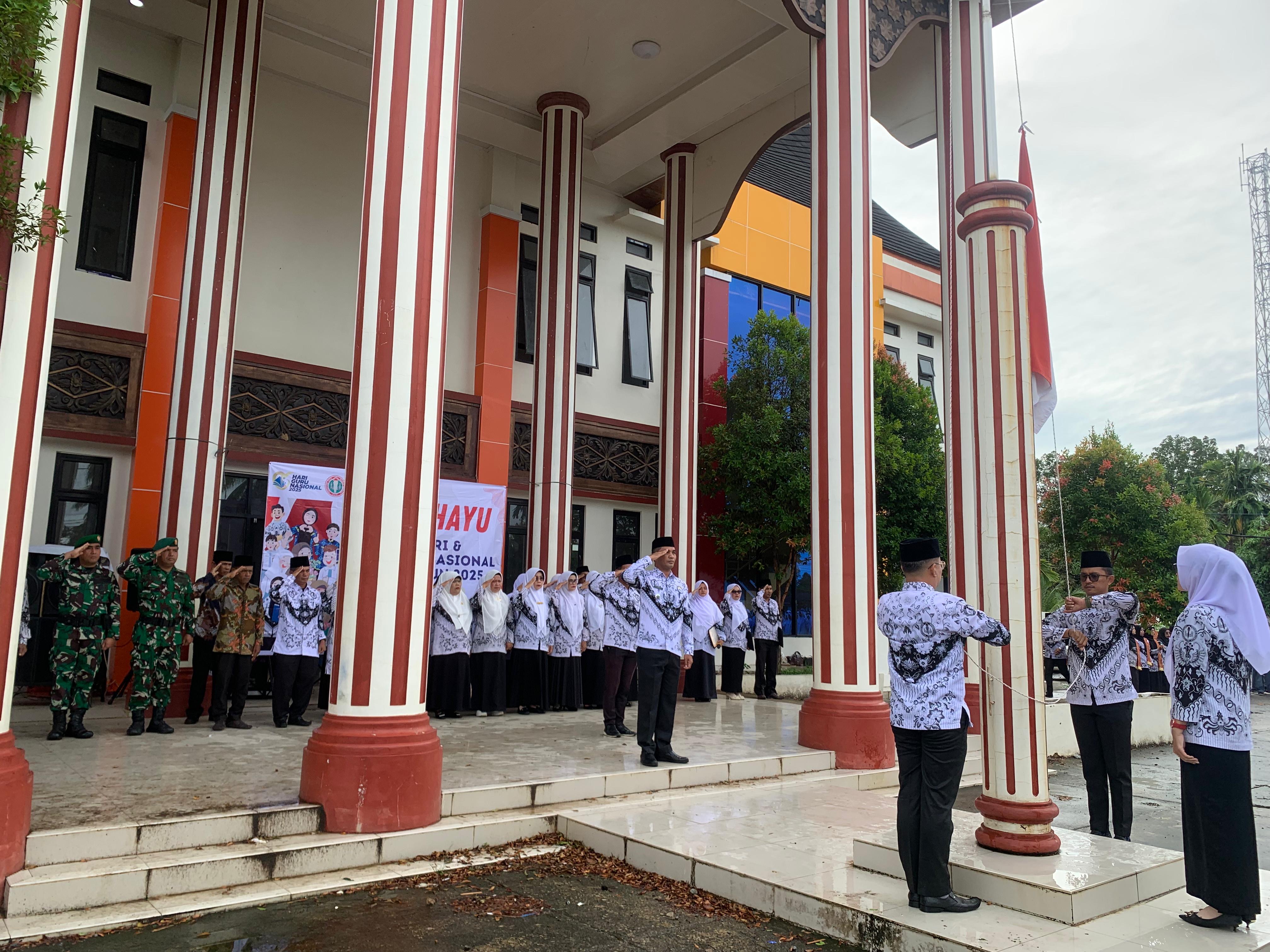 Upacara Peringatan Hari Guru Nasional