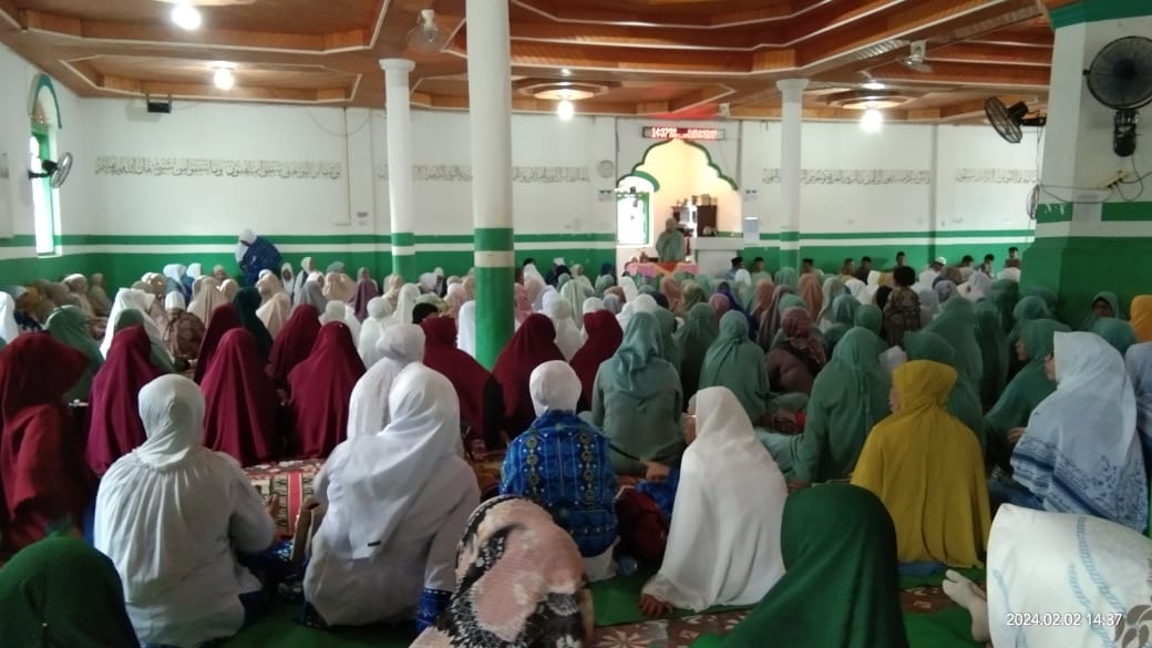 Camat Basa Ampek Balai Tapan menghadiri Acara BKMT Gabungan Tingkat Kecamatan Basa Ampek Balai Dan R