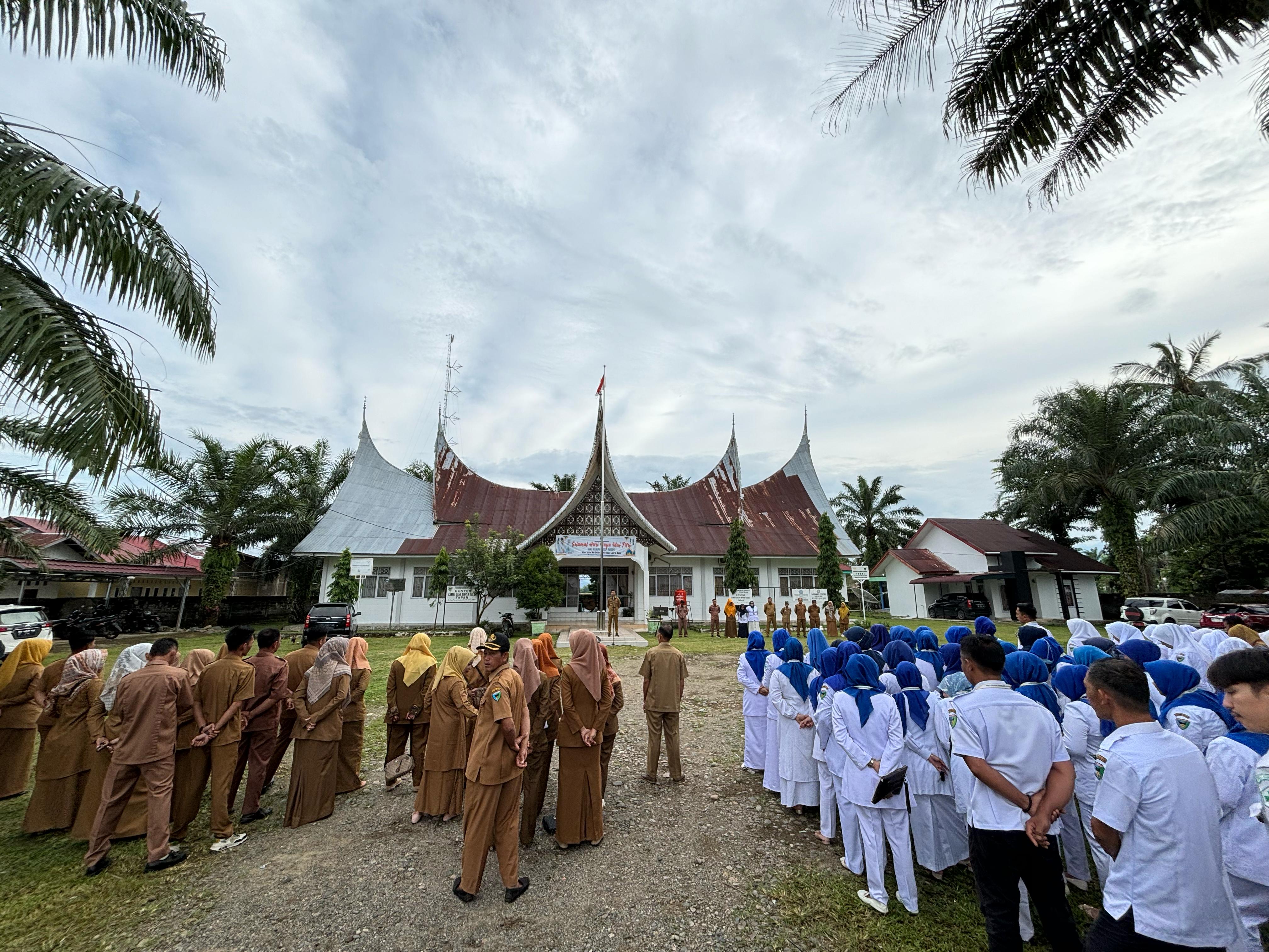 Apel Pagi Gabungan Pasca Libur Lebaran