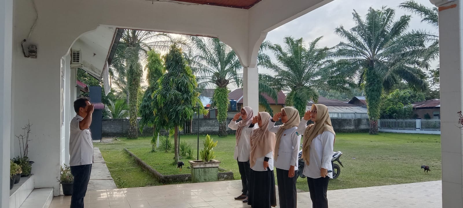 Apel Pagi Pegawai Kantor Kecamatan Basa Ampek Balai Tapan Rabu 12 Februari 2025