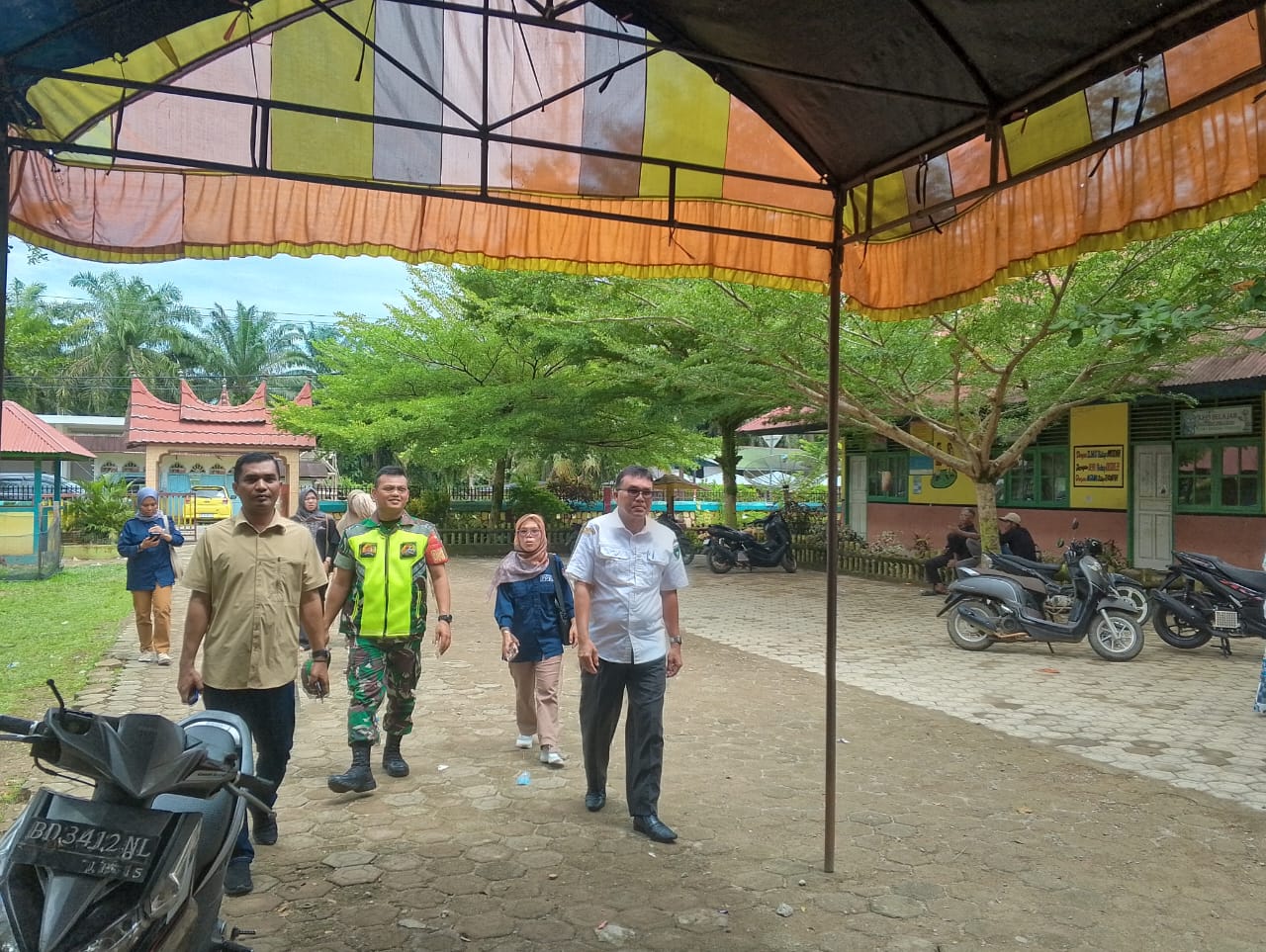 Camat Basa Ampek Balai Tapan melakukan Monitoring Pelaksanaan Kegiatan Putung Sura Pilkada Tahun 202