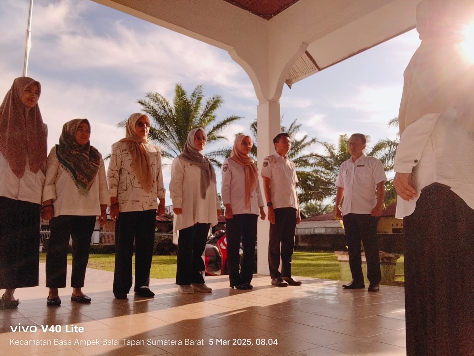 Apel pagi pegawai kantor kecamatan pada hari Rabu, 5 Maret 2025