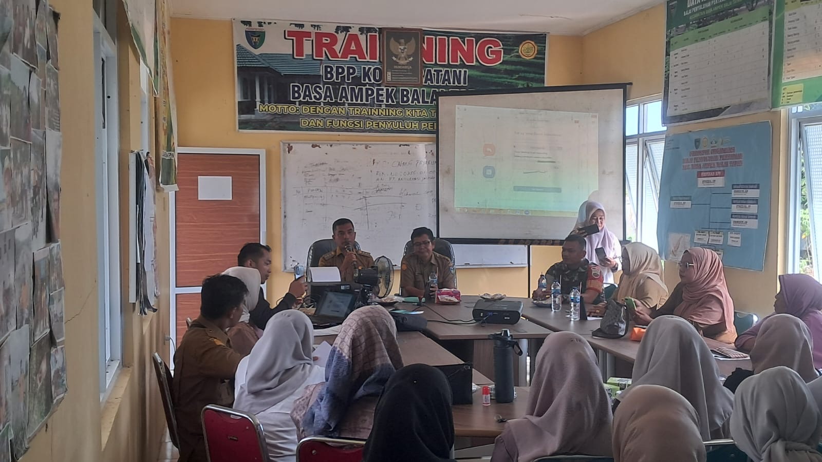 Camat Basa Ampek Balai Tapan, Bapak Syamwil, S.STP, MM, menghadiri kegiatan Brigade Pangan