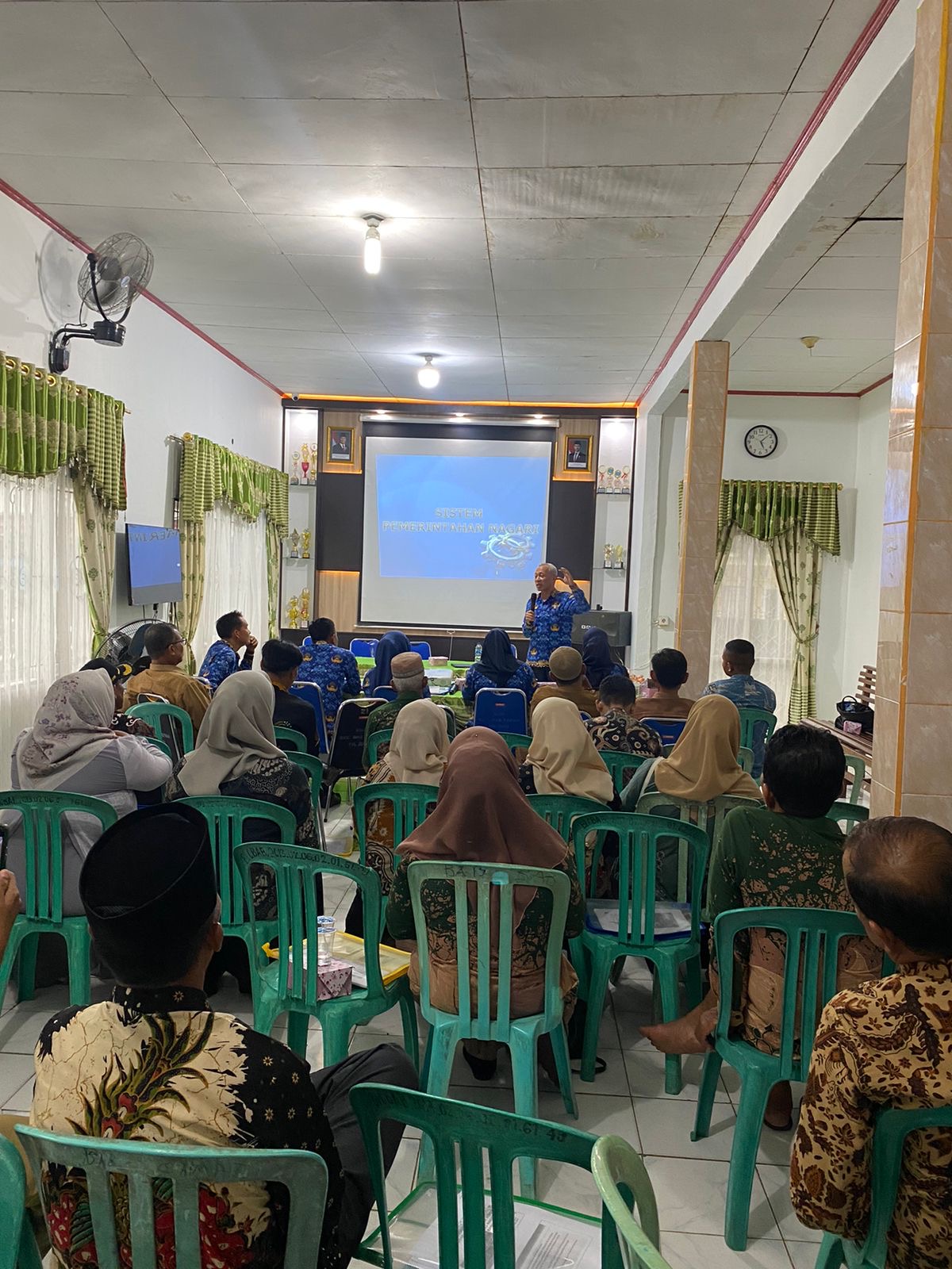 Pelaksanaan Kegiatan Bintek Peningkatan Kapasitas dan Pemahaman Fungsi Badab Permusyaratab Nagari (B