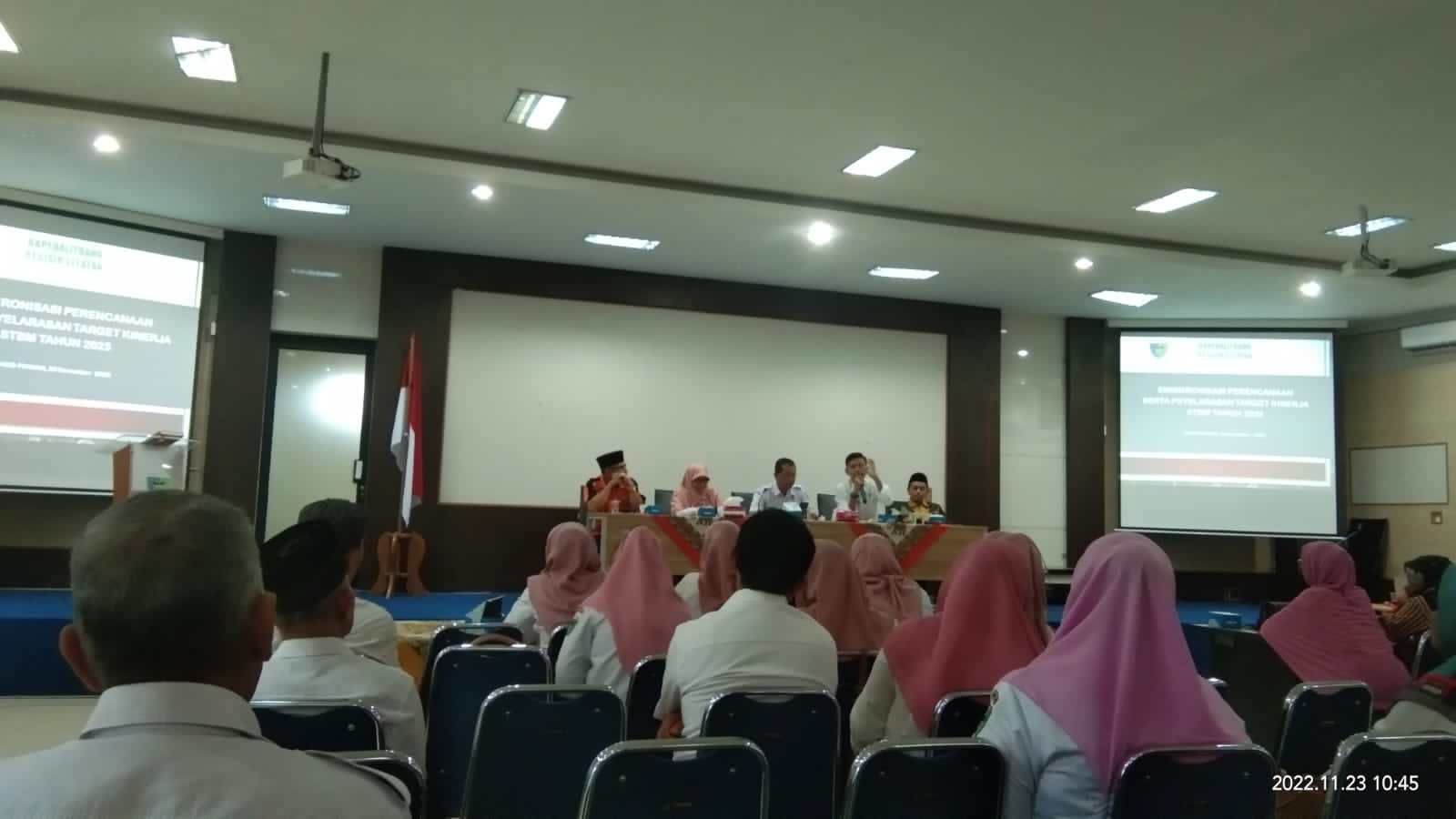 Kasi Kesos Kecamatan Basa Ampek Balai Tapan menghadiri Rapat Koordinasi Pencapaian Kabupaten Sehat 