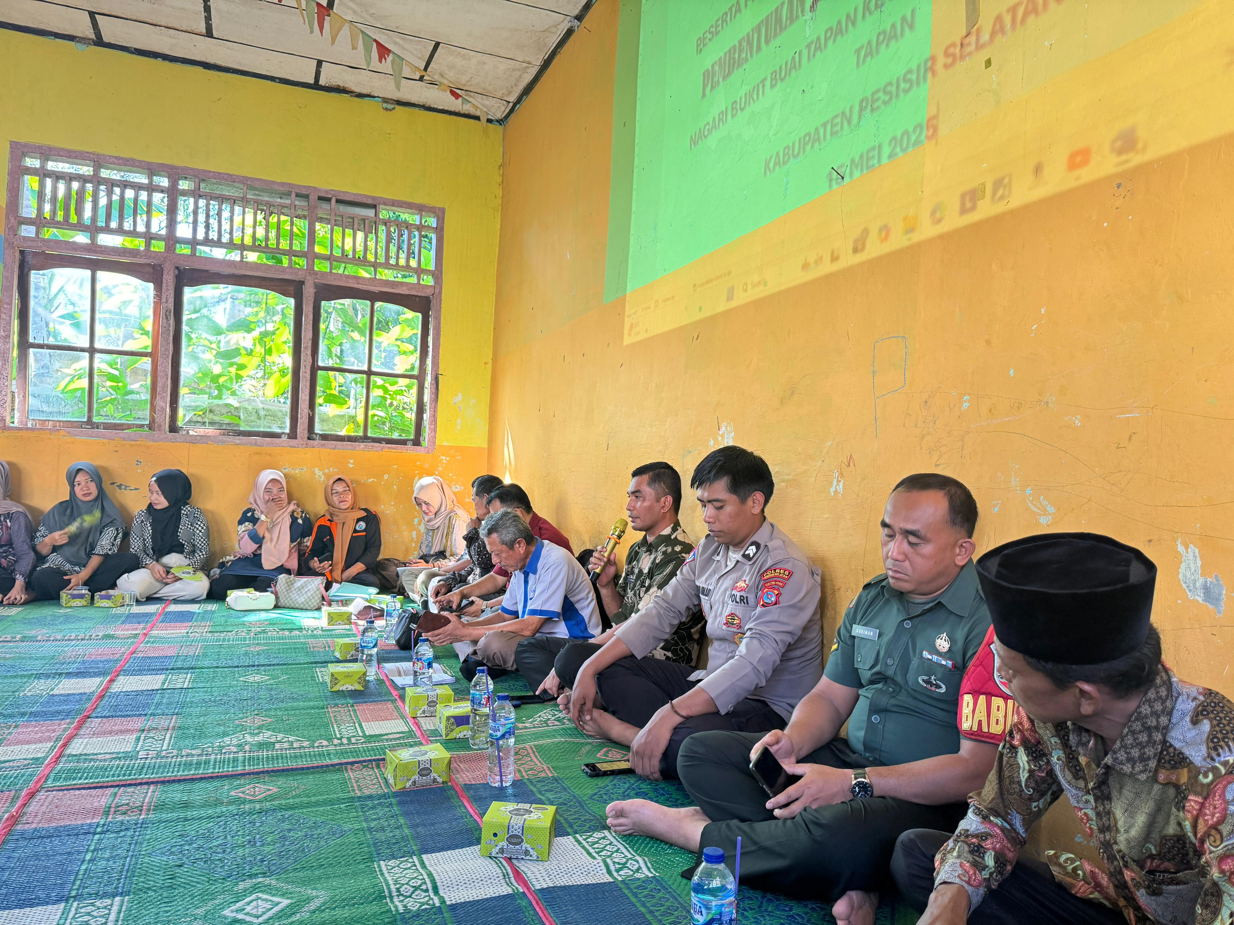 Camat Basa Ampek Balai Tapan menghadiri acara pembentukan pengurus Koperasi Merah Putih Nagari Bukit