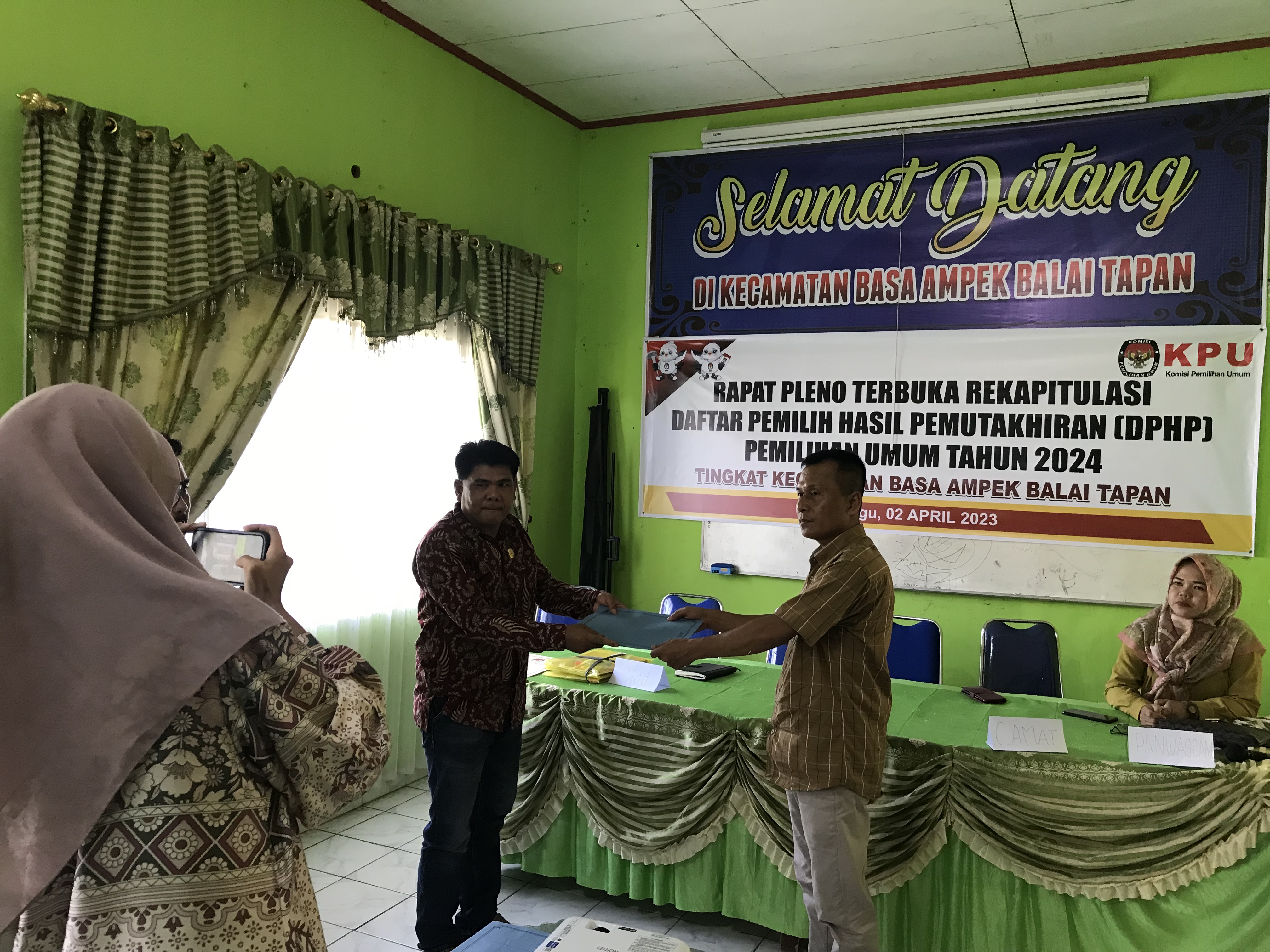 Rapat Pleno Terbuka Rekapitulasi DPHP PEMILU 2024