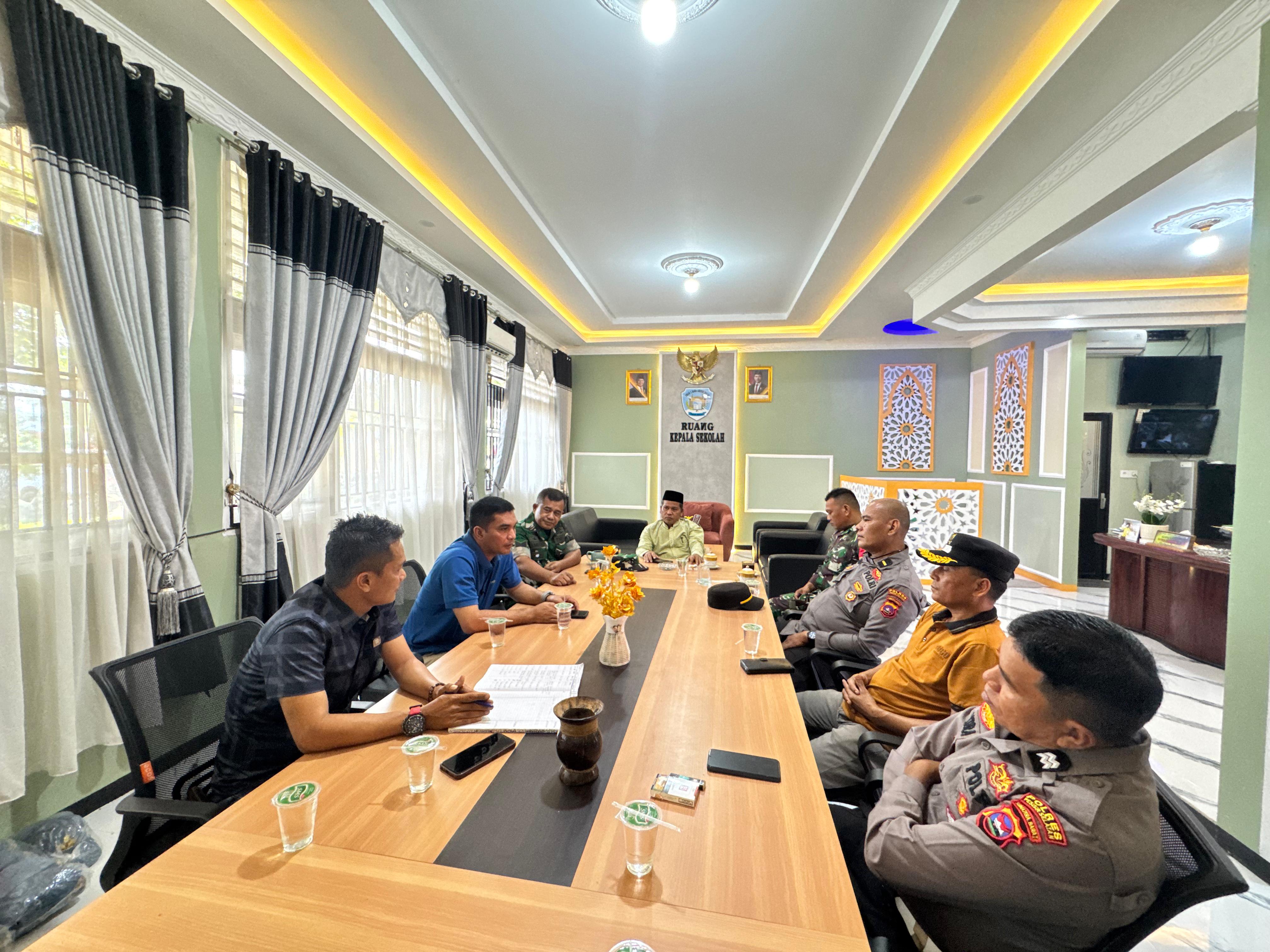 Rapat Koordinasi sebelum seleksi pemilihan Calon Anggota Paskibra Kecamatan Basa Ampek Balai Tapan