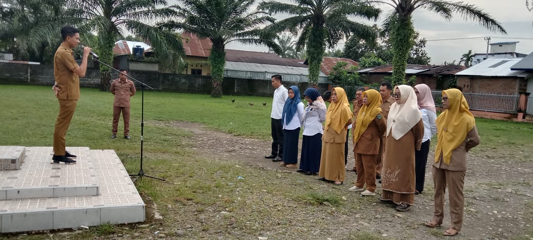 Apel Pagi 27 November 2023 Pegawai Kantor Kecamatan Basa Ampek Balai Tapan 