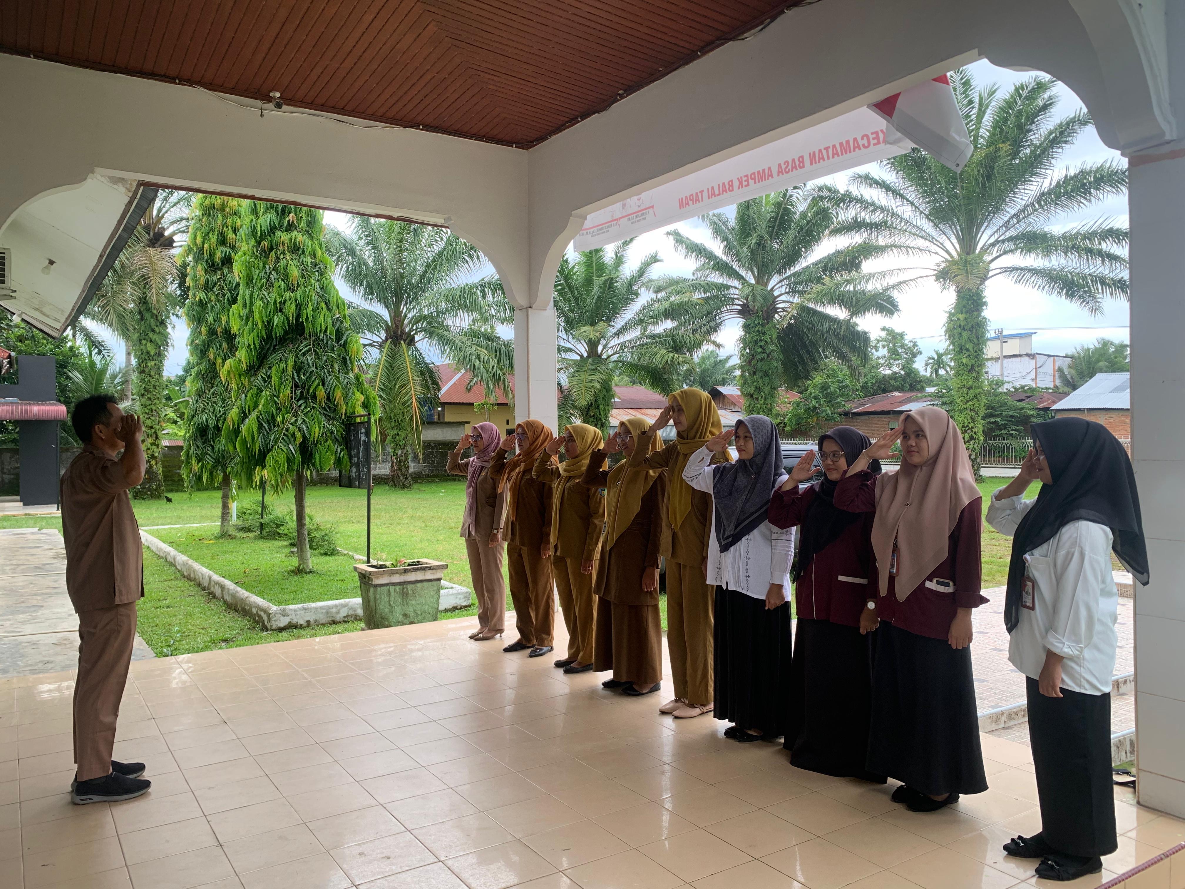 Apel Pagi Pegawai Kantor Kecamatan Basa Ampek Balai Tapan Selasa 07 Oktober 2025