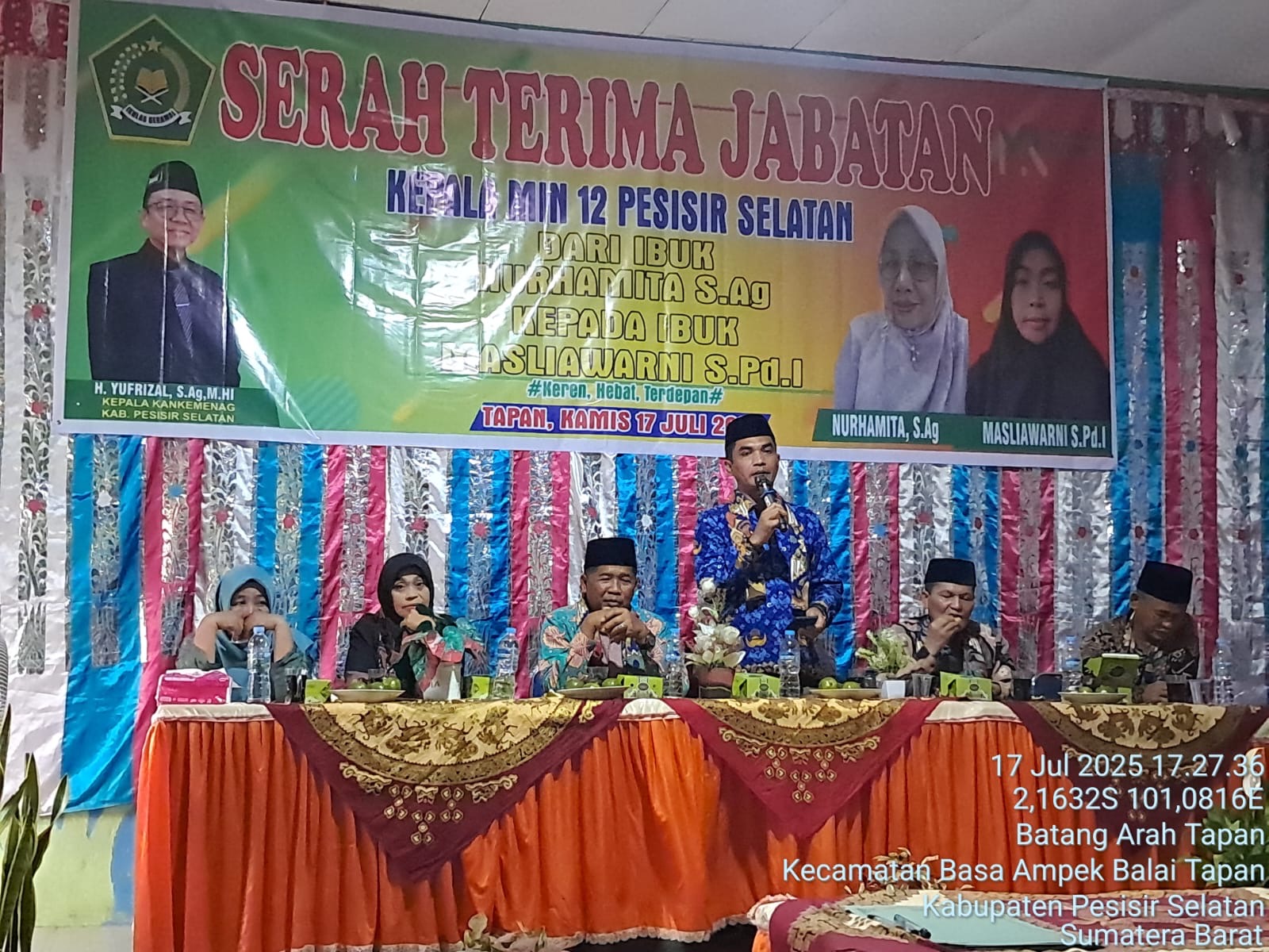 Camat Basa Ampek Balai Tapan menghadiri serah terima jabatan Kepala Madrasah Ibtidaiyah Negeri (MiN)