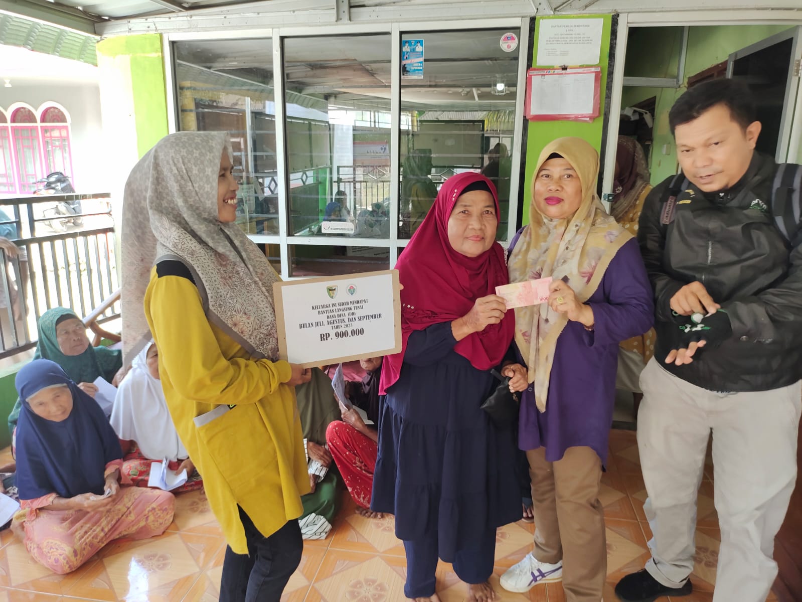 Penyaluran BLT Dana Desa Bulan Juli-Agustus 2023 Nagari Batang Arah Tapan