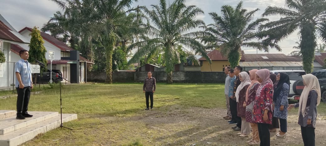 Apel Pagi Perdana Pegawai Kantor Kecamatan Basa Ampek Balai Tapan di Tahun 2025