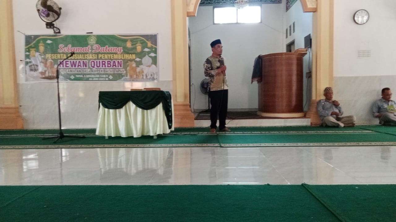 Sekretaris Kecamatan Basa Ampek Balai Tapan menghadiri acara Sosialisasi Penyembelihan Hewan Qurban 