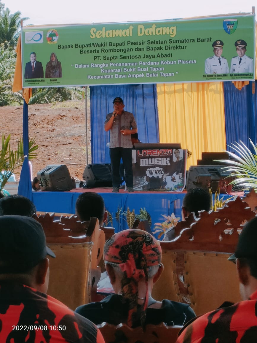 Camat Menghadiri acara Penanaman Perdana Kebun Plasma Koperasi Bukit Buai Tapan