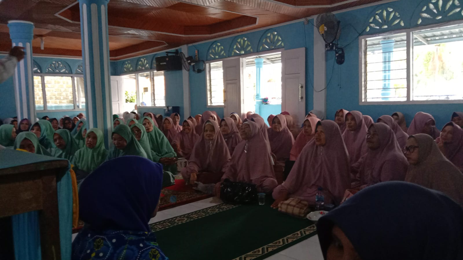 Camat Basa Ampek Balai Tapan menghadiri acara Majelis Taklim Gabungan se Kecamatan Basa Ampek Balai 