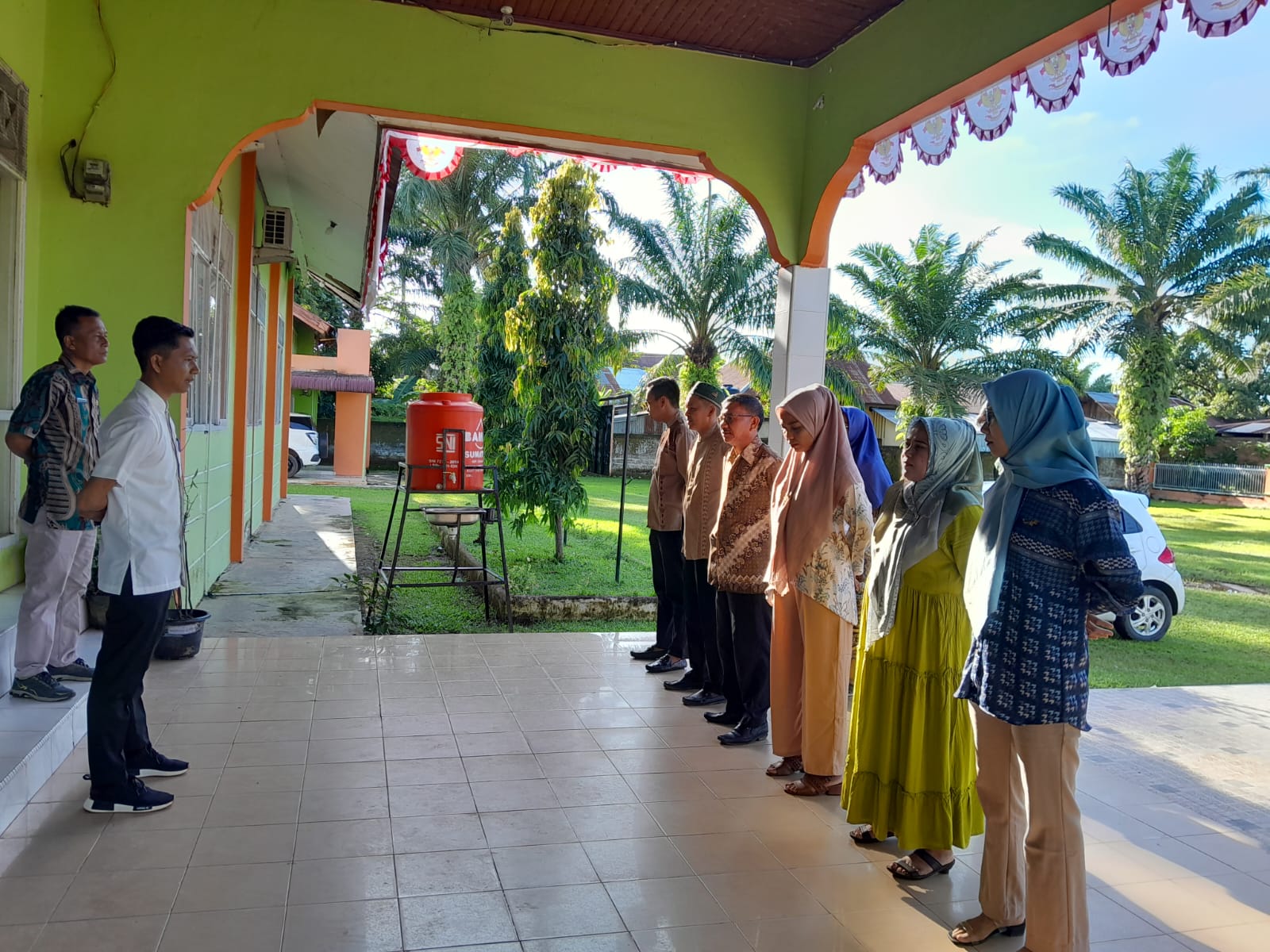 Apel Pagi di hari Jumat 11 Agustus 2023 Pegawai Kantor Kecamatan Basa Ampek Balai Tapan