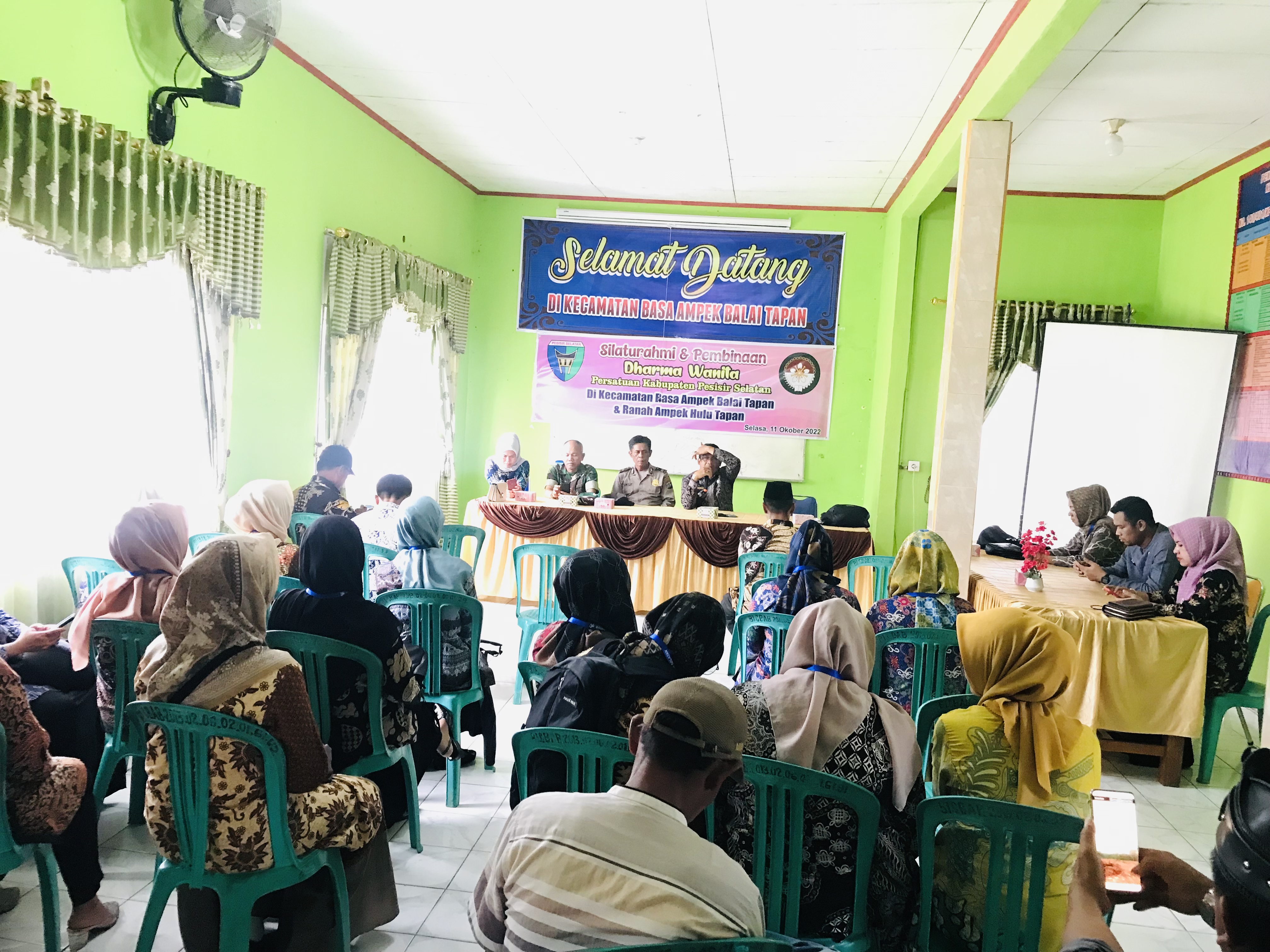 Rapat Koordinasi Terkait Regsosek Tahun 2022 Kecamatan Basa Ampek Balai Tapan