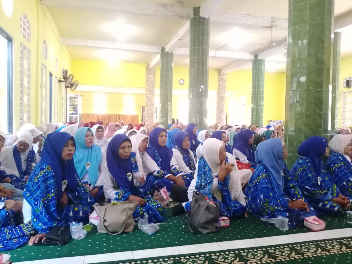 Sekretaris Kecamatan Menghadiri acara Majelis Taklim se Kecamatan Basa Ampek Balai Tapan