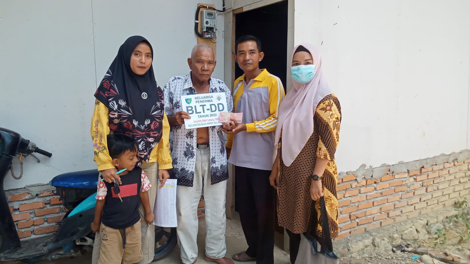 Pembagian BLT DD Bulan Januari sampai Maret Nagari Riak Danau Tapan