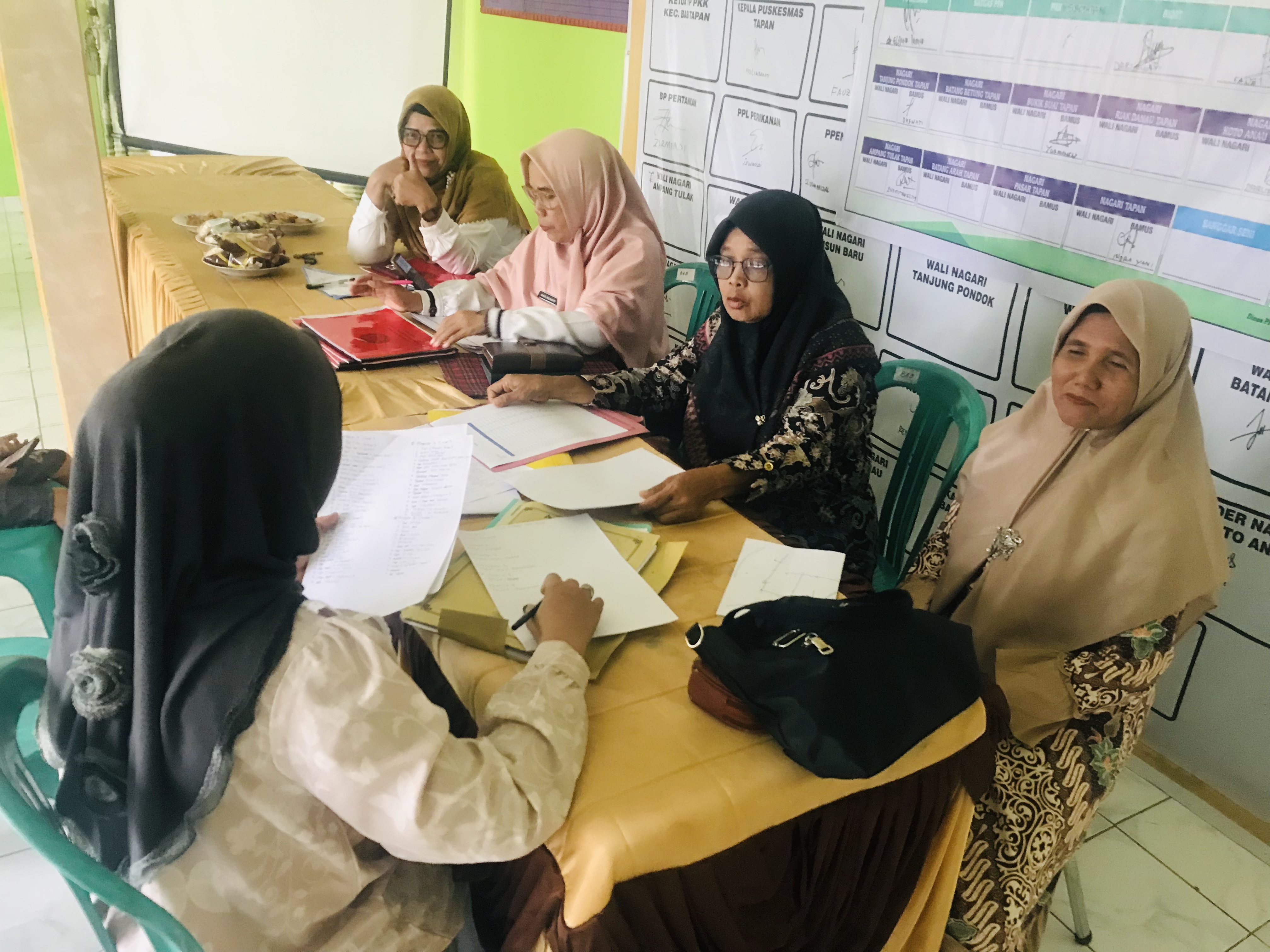 TP PKK Bukit Buai Tapan melakukan Konsultasi ke Kecamatan Basa Ampek Balai Tapan