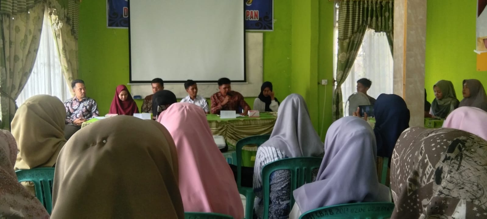 Camat Basa Ampek Balai Tapan Menghadiri Acara Rapat Pleno Terbuka Daftar Pemilih Sementara Hasil Per