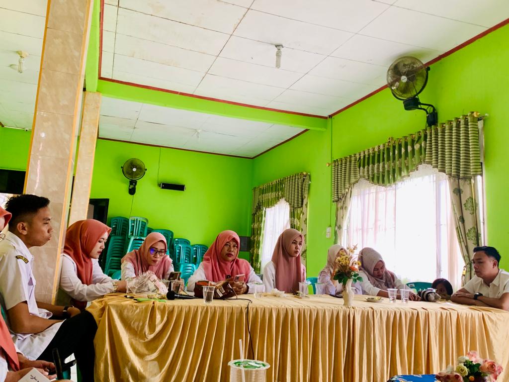 Rapat Staff Pegawai Lingkup Kantor Camat Basa Ampek Balai Tapan