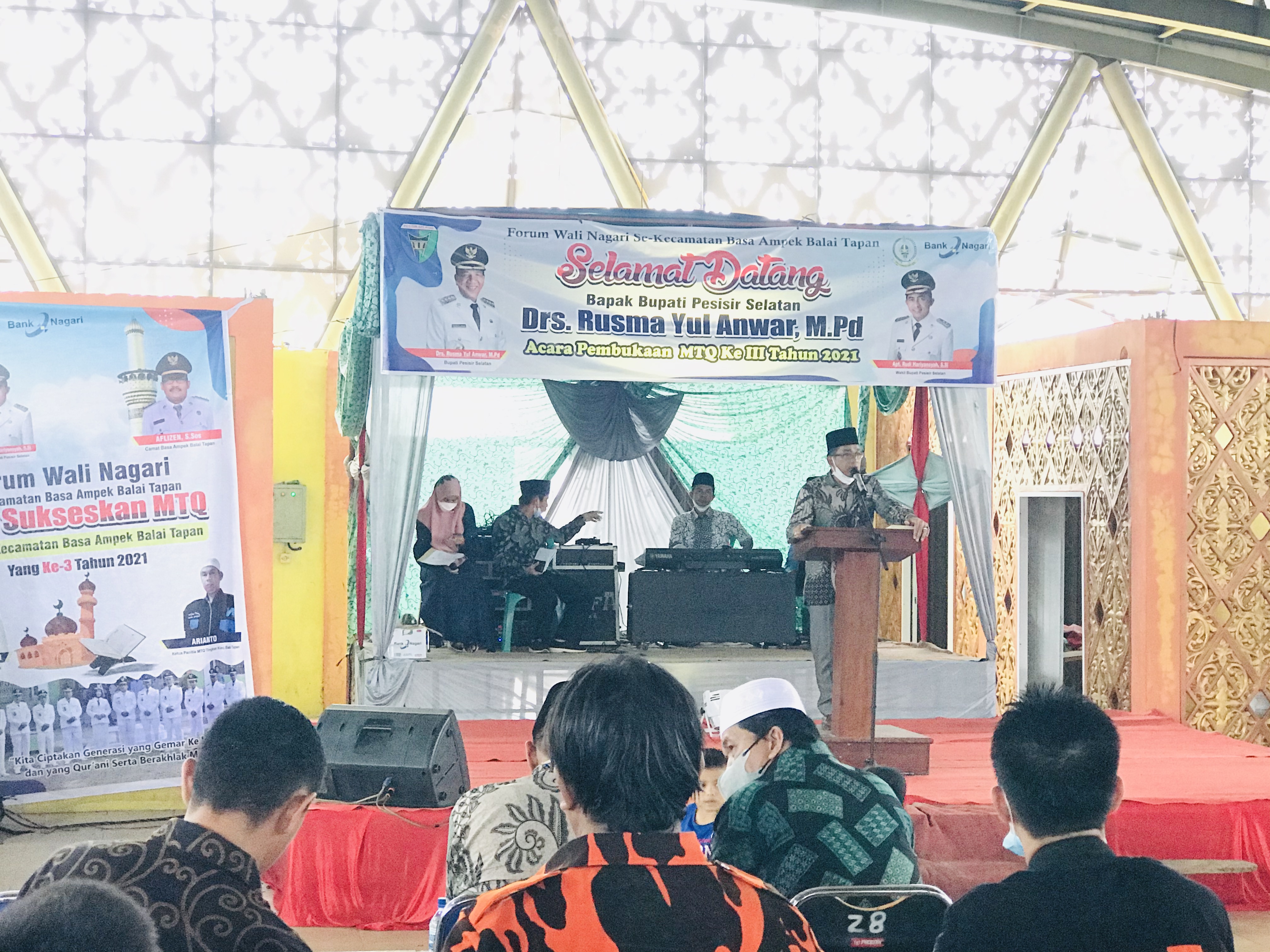 Camat melakukan Penutupan MTQ ke III tingkat Kecamatan Basa Ampek Balai Tapan Tahun 2021