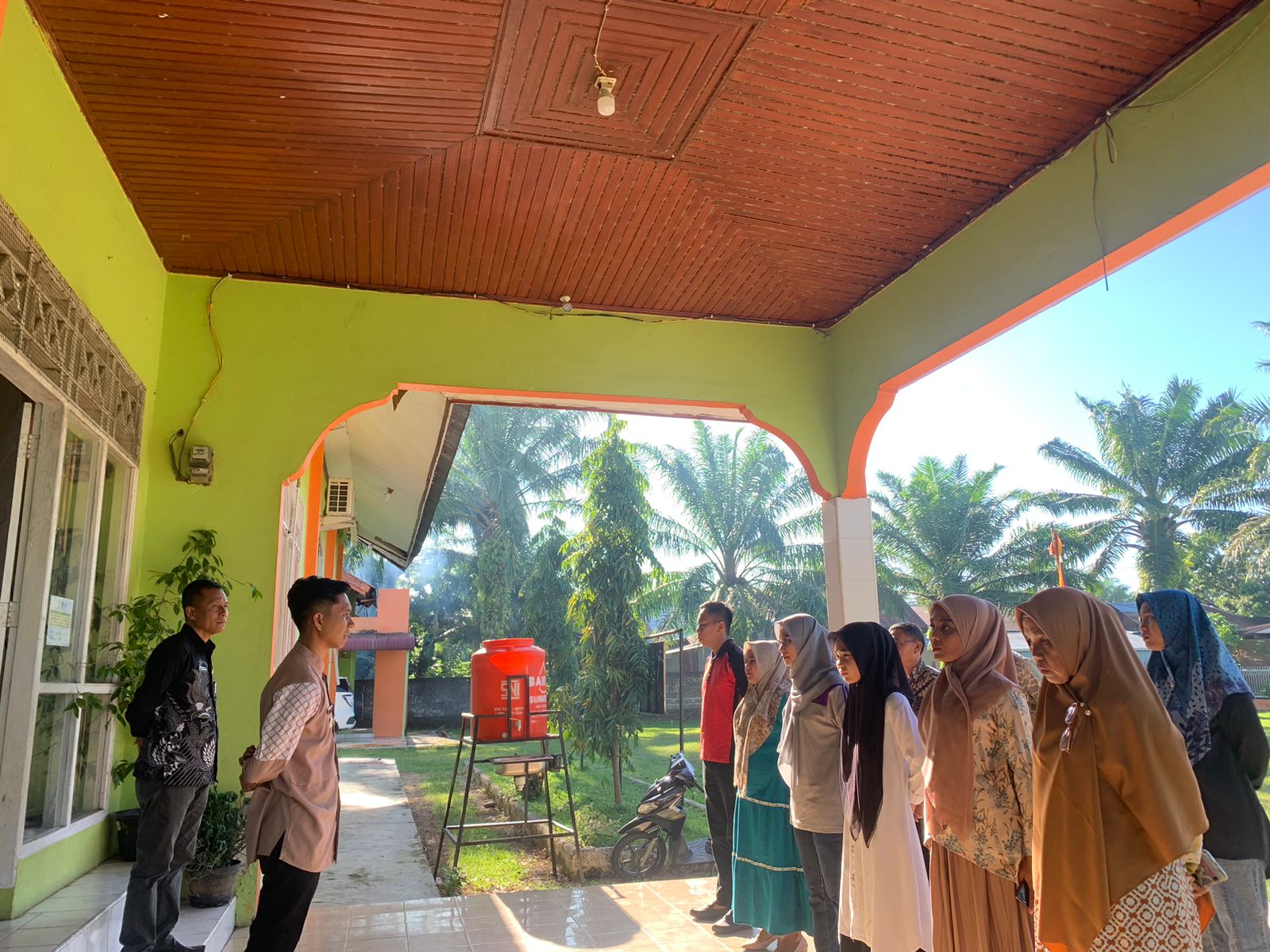 Kembali Pelaksaan Apel Pagi di Hari Jumat Pegawai Kantor Kecamatan Basa Ampek Balai Tapan