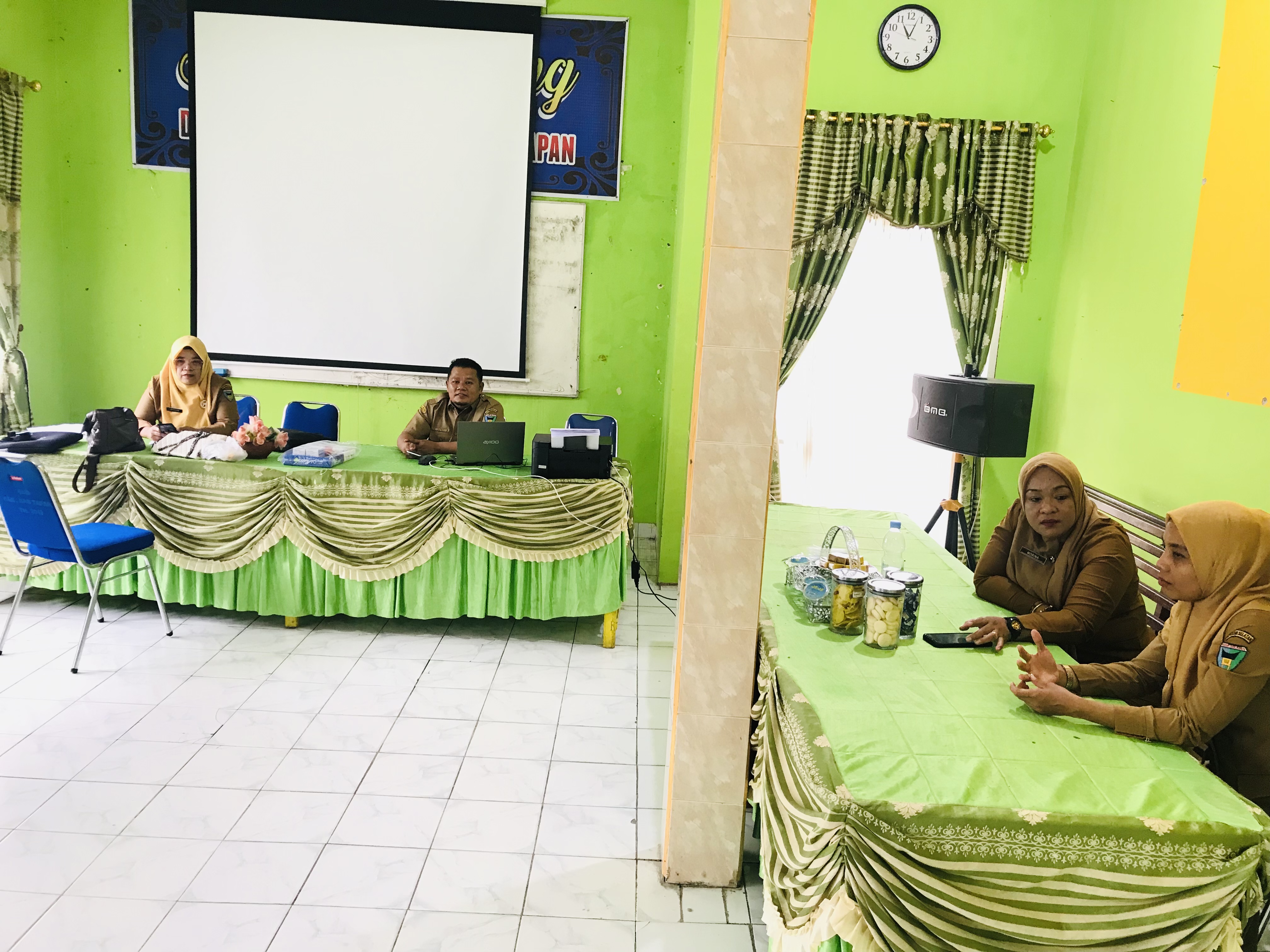Pelayanan Kepengurusan Dana Hibah oleh Kesra Kabupaten Pesisir Selatan