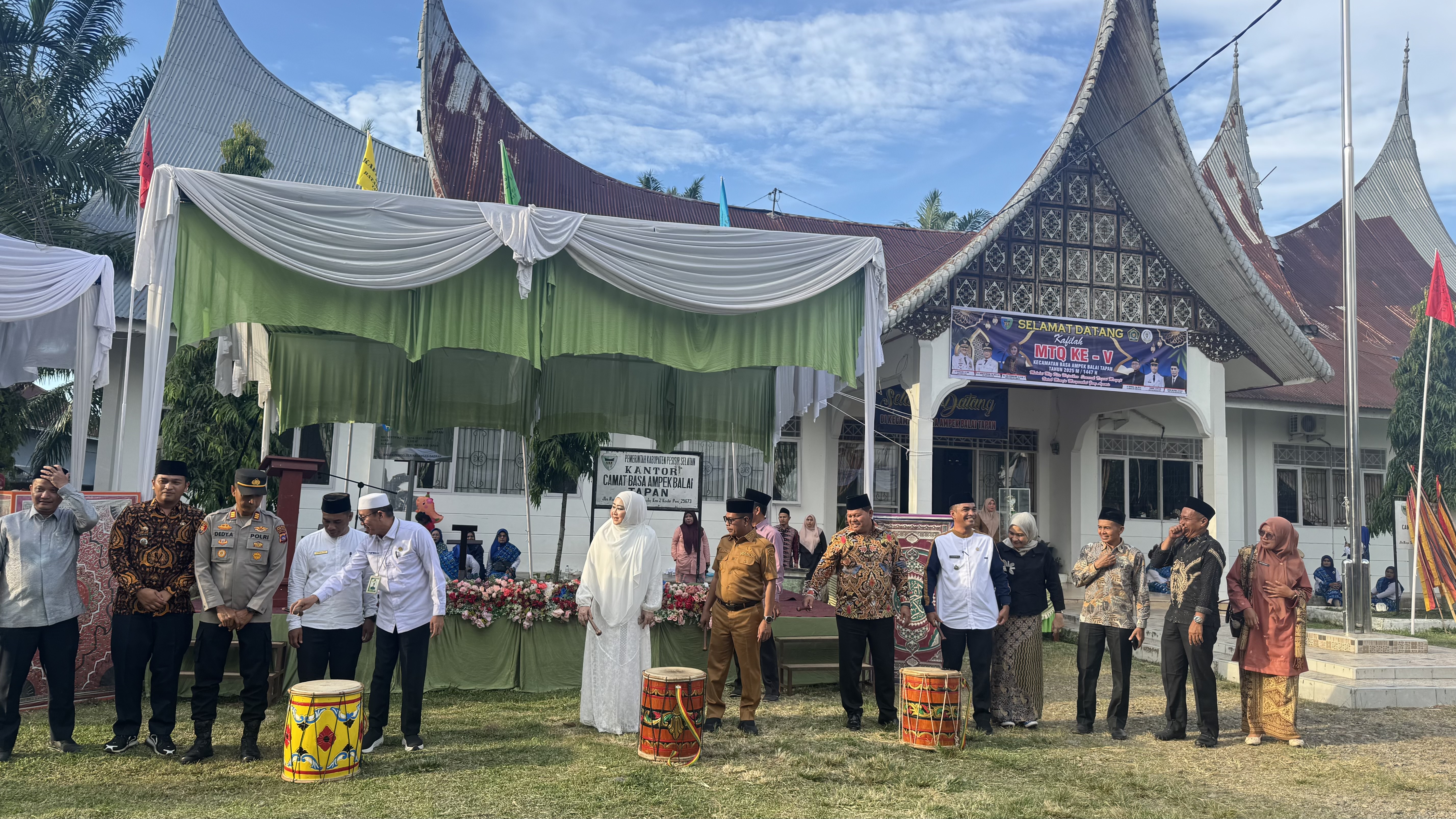 Pembukaan MTQ ke V Tingkat Kecamatan Basa Ampek Balai Tapan Tahun 2025