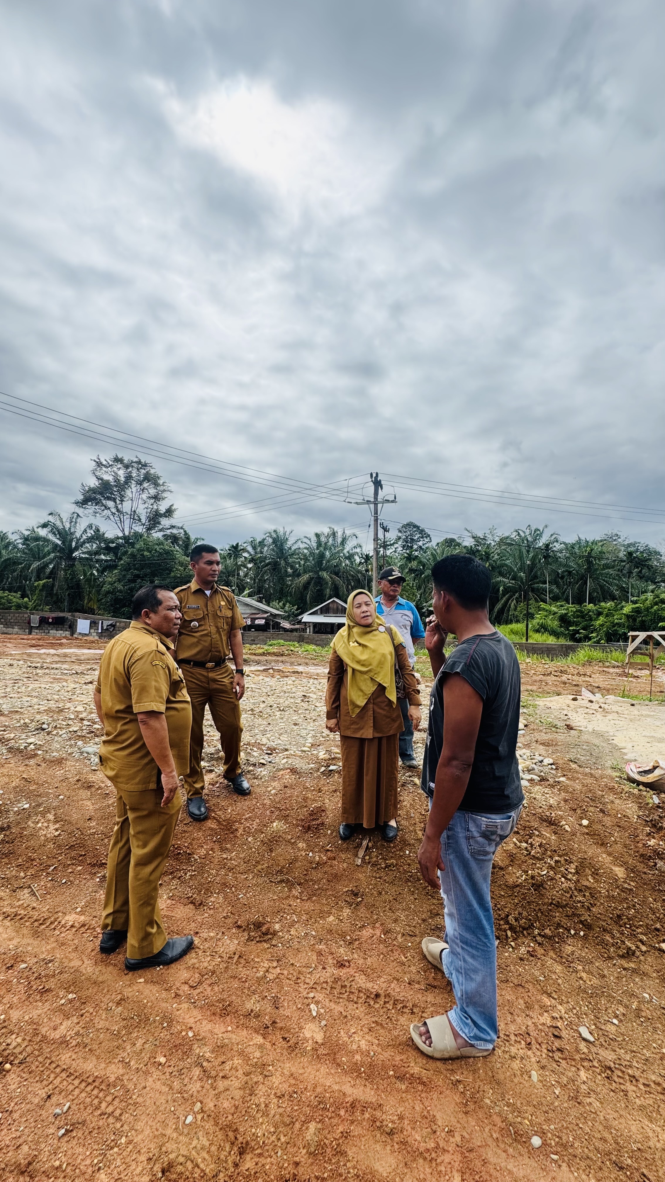 Kunjungan Ke Pembangunan Pabrik CPO Mini di Nagari Bukit Buai Tapan