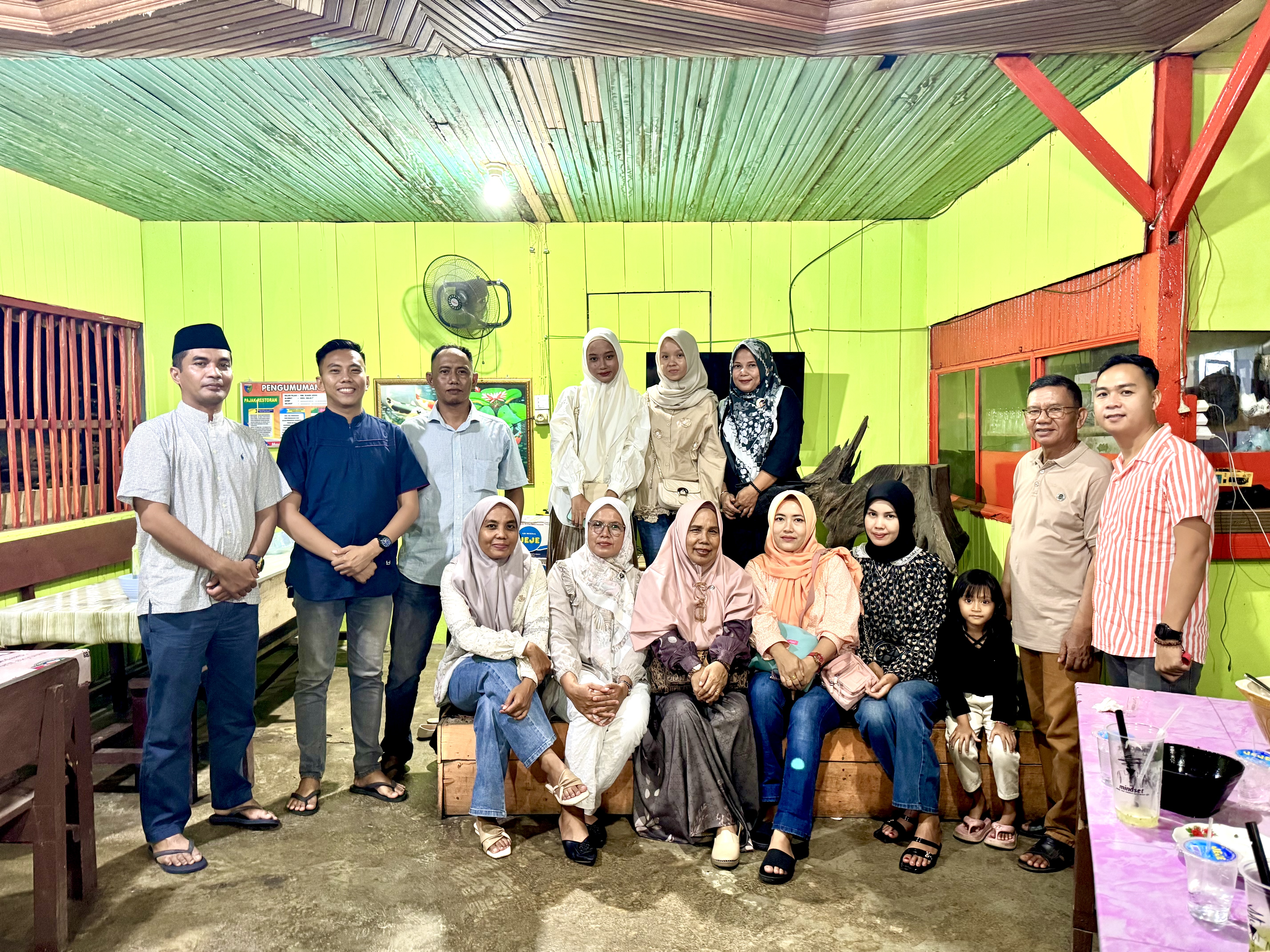 Pemerintah Kantor Kecamatan Basa Ampek Balai Tapan Melakukan Buka Bersama