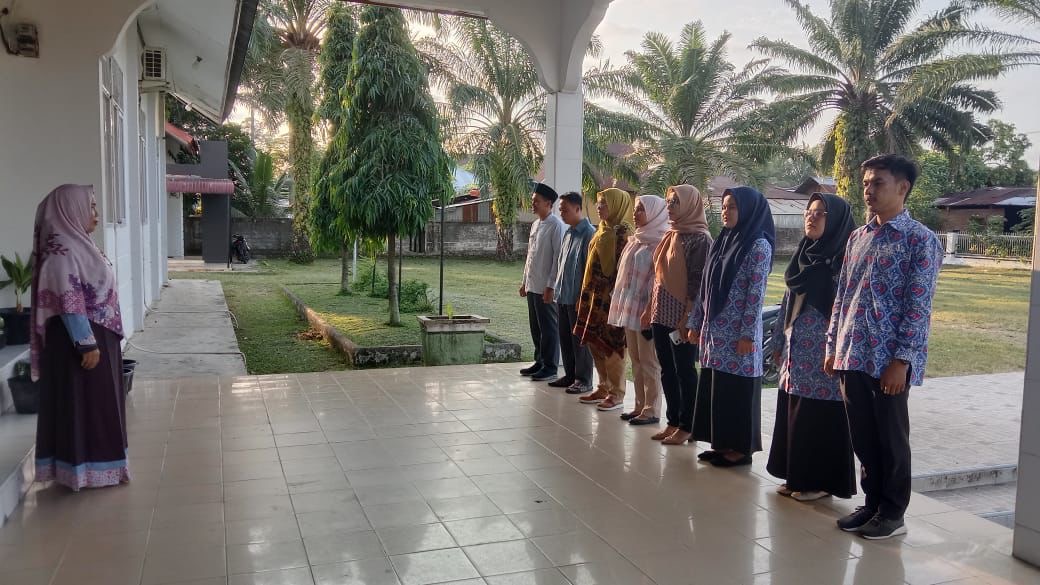 Apel Pagi Pegawai Kantor Kecamatan Basa Ampek Balai Tapan Jumat 25 Juli 2025