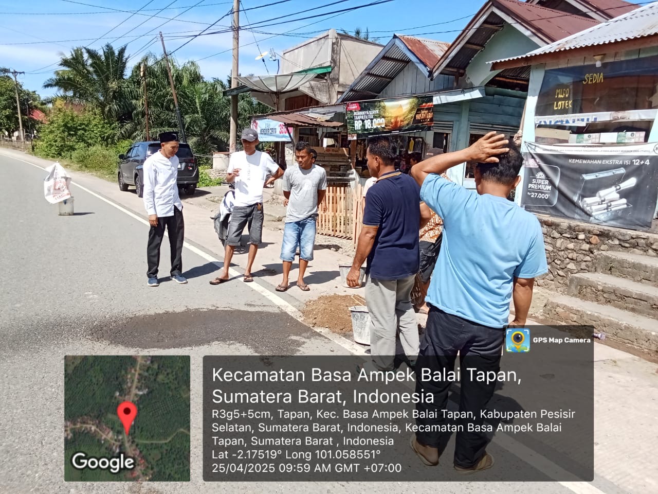 Kasi Trantib Melaksanakan Gotong Royong Bersama Masyarakat di Nagari Tapan