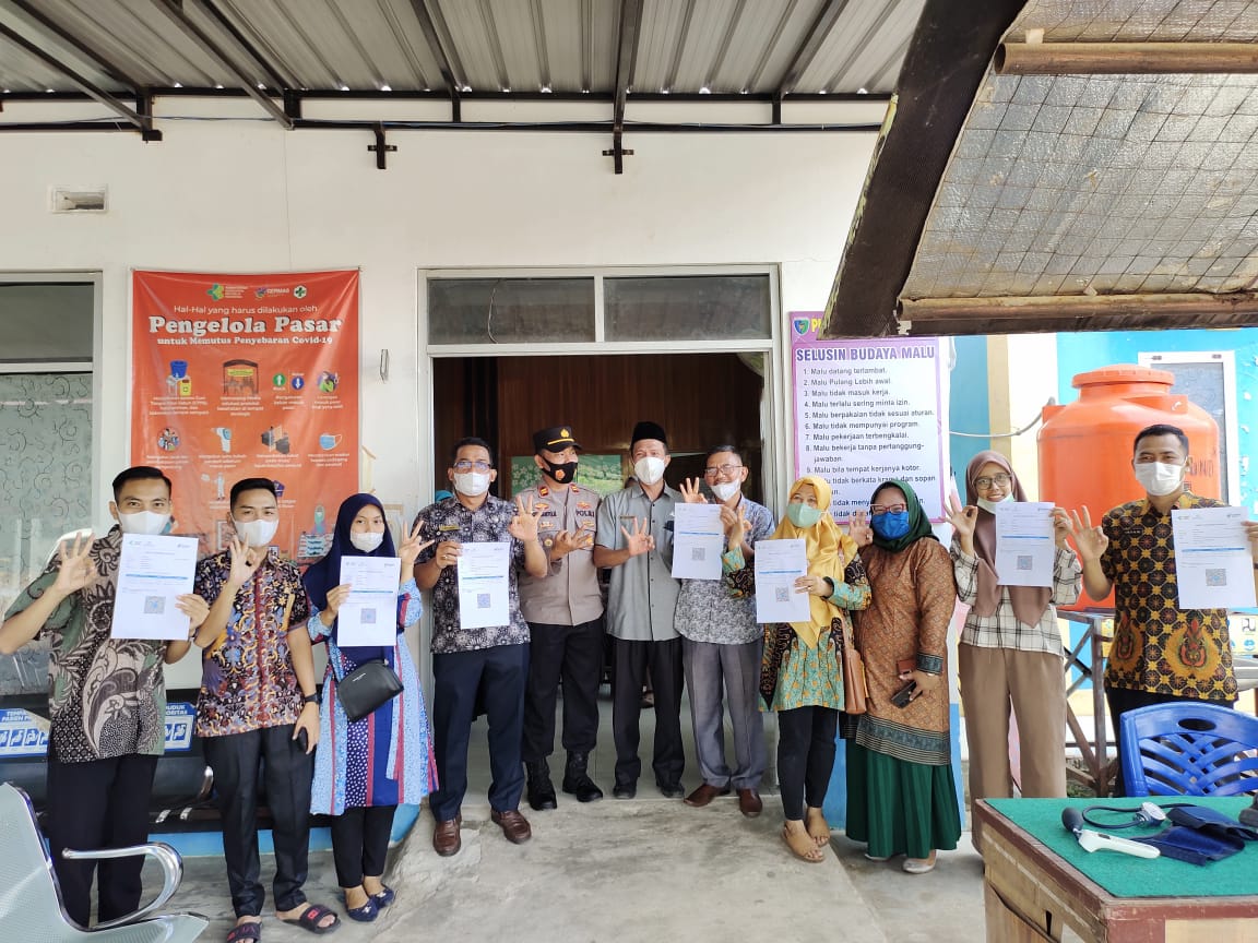 Pegawai Kantor Camat Basa Ampek Balai Tapan melakukan Vaksin Booster secara Serentak