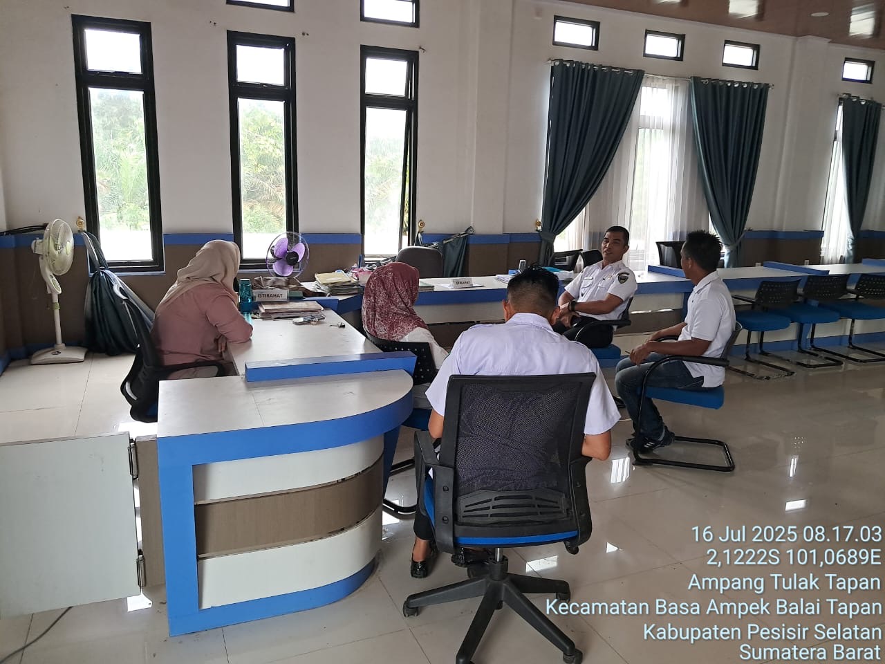 Camat Basa Ampek Balai Tapan melakukan Kunjungan Ke Kantor UKL Capil