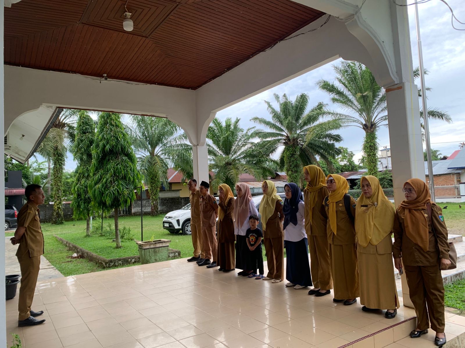 Apel Pagi Pegawai Kantor Kecamatan Basa Ampek Balai Tapan