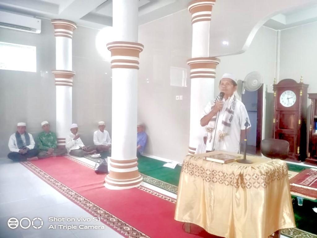 Kassubag Umum dan Kepegawaian Menghadiri Acara Pengajian Bulanan IPHI-UM Tapan